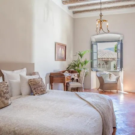 Masia Victoria Villa